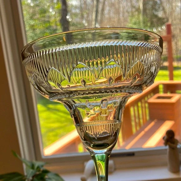 (2) Cristal d'Arques-Durand Sombrero Margarita Glasses w/ Green Stem - Picture 7 of 12